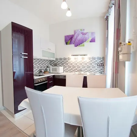 Angel's Apartamento *